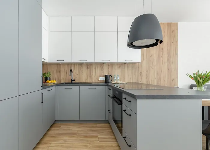 Elegance By Bookinghost Apartament