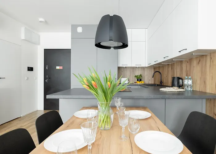 Elegance By Bookinghost *